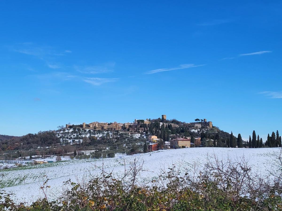 فندق Dimora In Francigena San Quirico dʼOrcia المظهر الخارجي الصورة